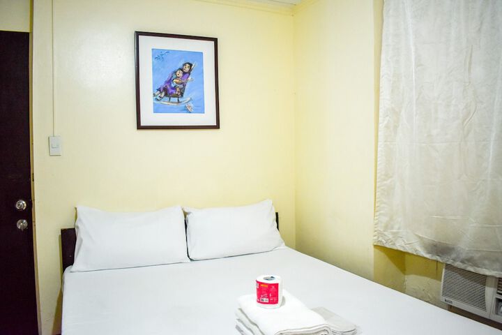 Room 15 of 46