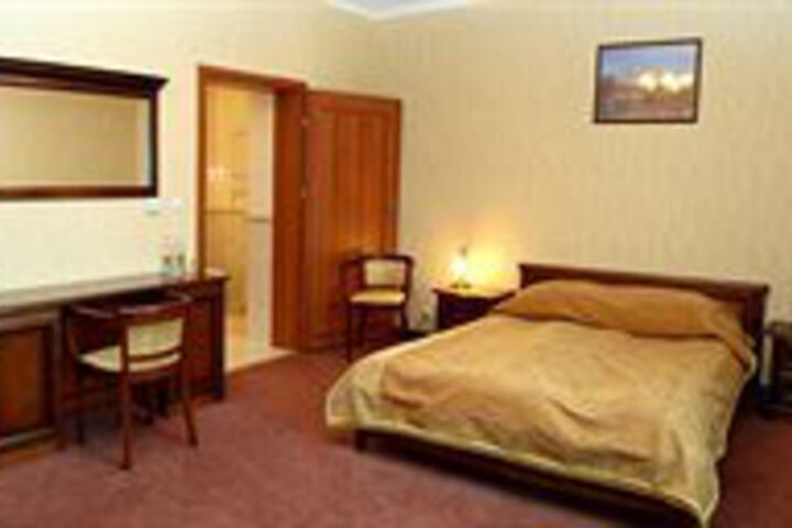 Room 3 of 15