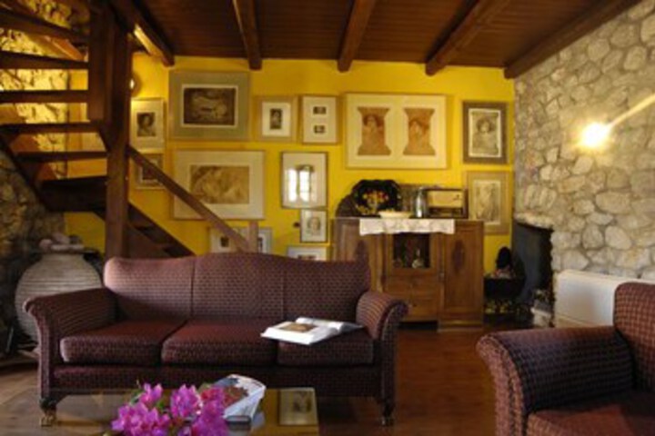 Room 15 of 46