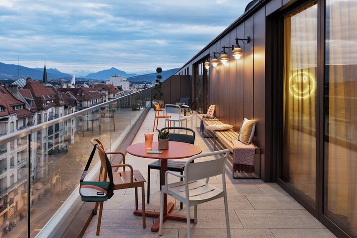 Terrace/Patio 15 of 33
