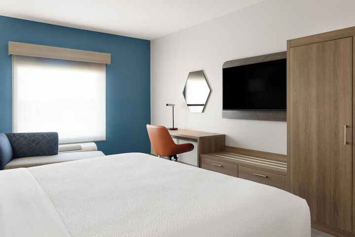 Room 19 of 53