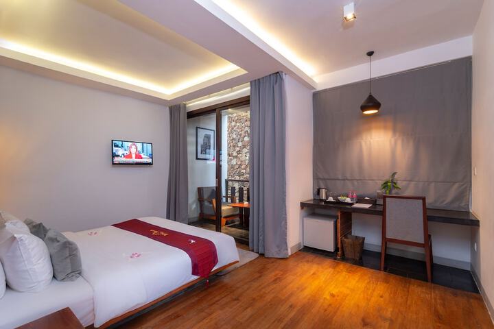 Room 3 of 63