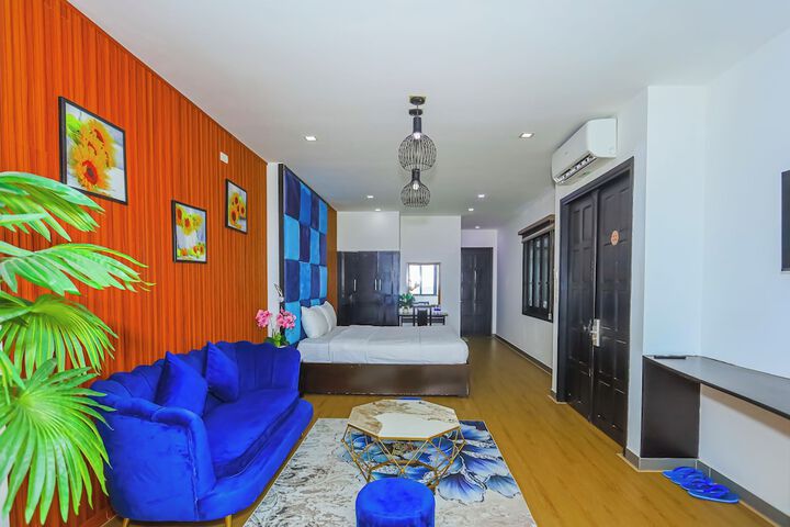 LAMER HOTEL