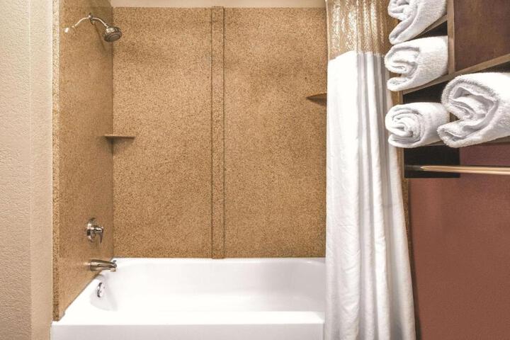 1 King Bed Accessible (2 of 13)
