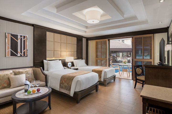Room 15 of 38