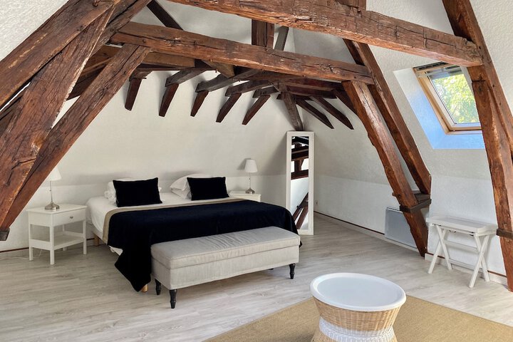 Room 4 of 40