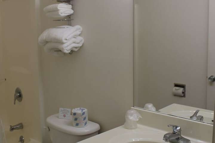 Luxury Single Room (3 of 11)