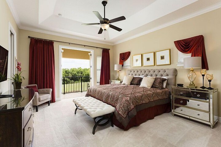 Room 8 of 39