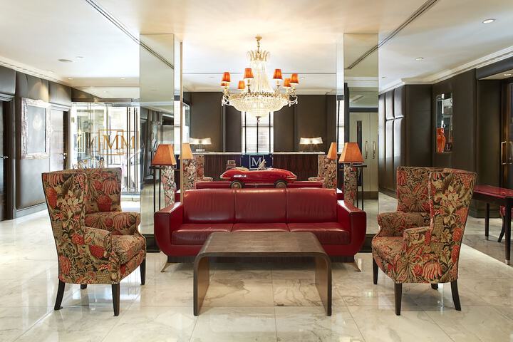 Guest Lobby