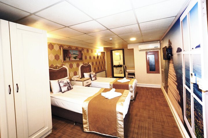 Room 29 of 61