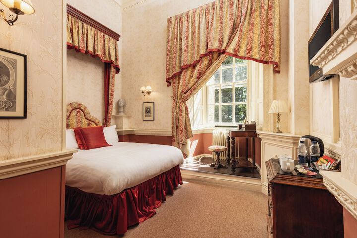Room 45 of 84