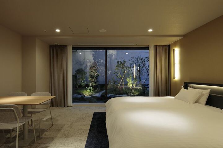 Room 13 of 75