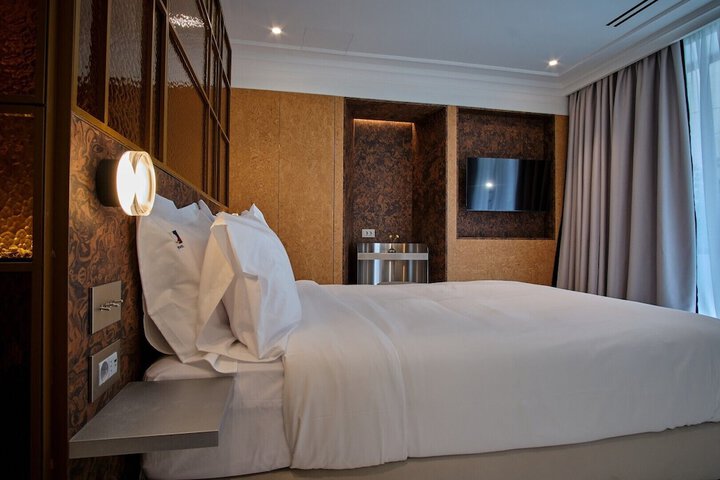 Room 47 of 67