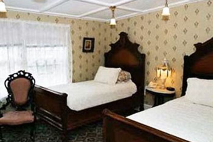 Room 54 of 117