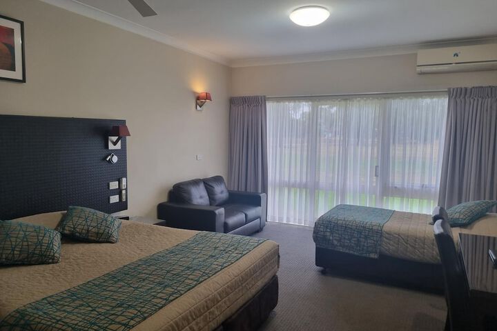 Room 25 of 55
