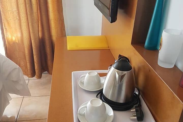 Breakfast/Coffee Service 8 of 8