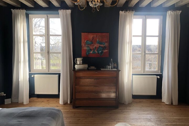 Room 21 of 144