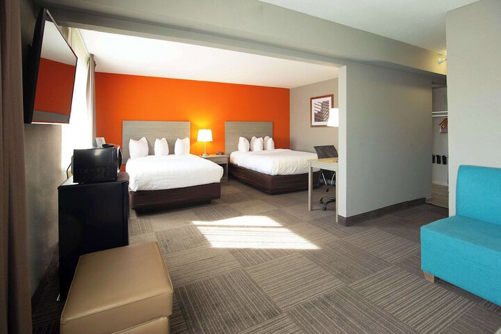 1 Double Bed Accessible (12 of 44)