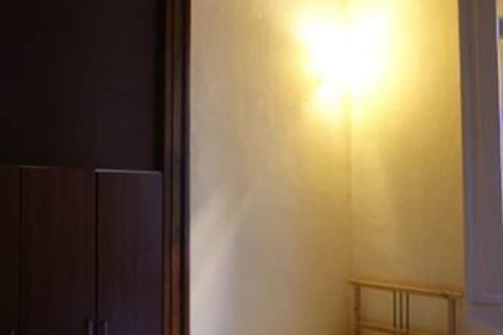 Room 18 of 29