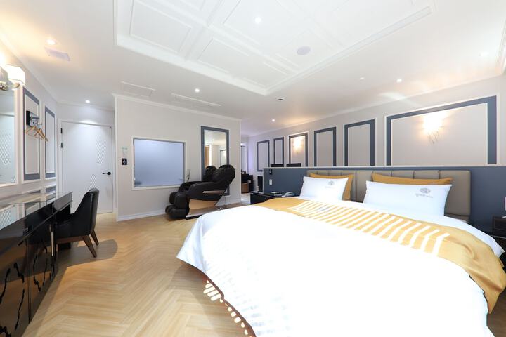Room 14 of 58