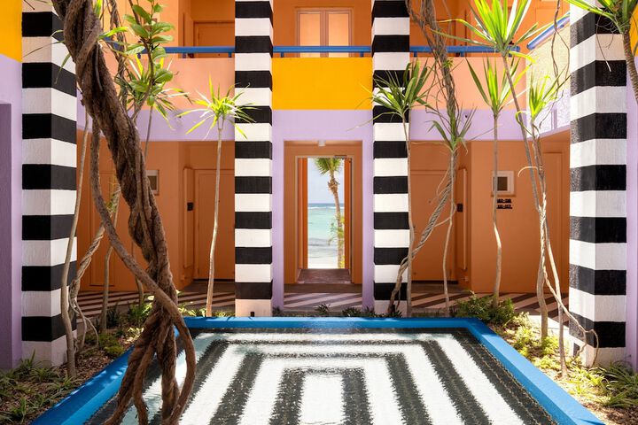 Hotel with Pool