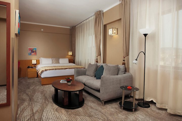 Room 22 of 63