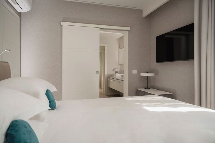 Room 45 of 85