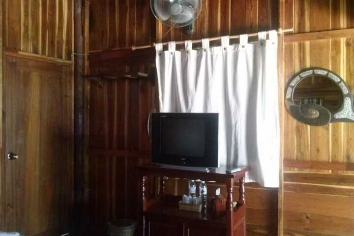 Room 8 of 22