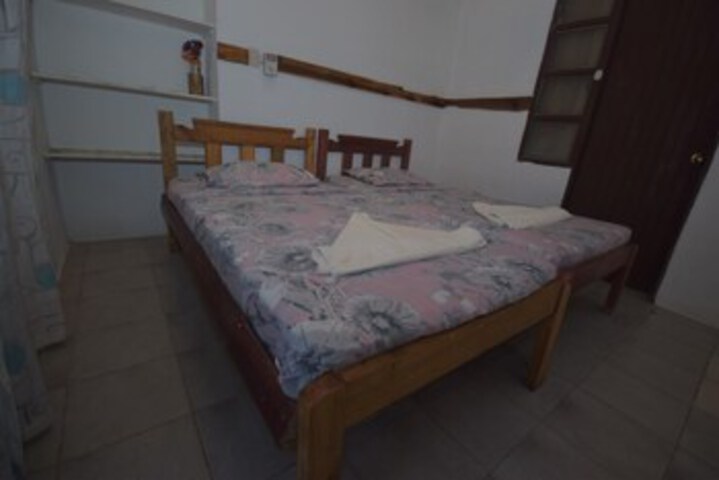 Room 27 of 47
