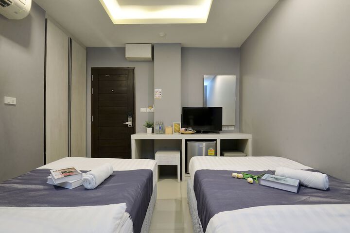 Room 44 of 110