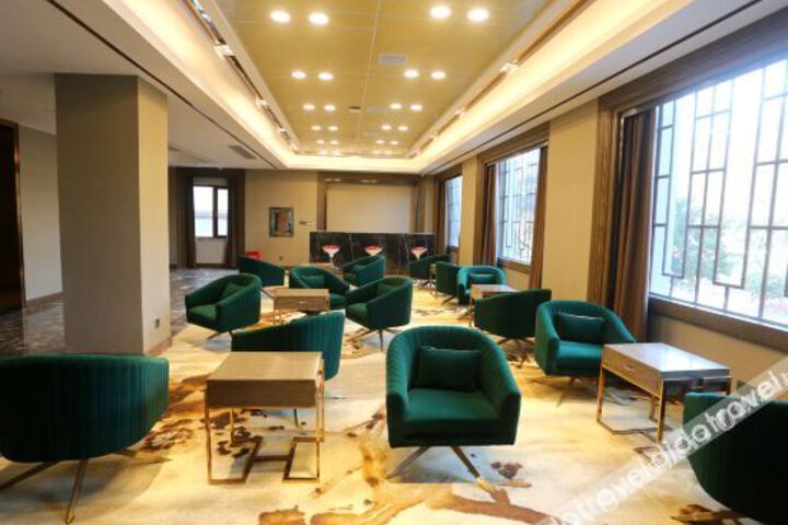 Hotel Interior 18 of 33