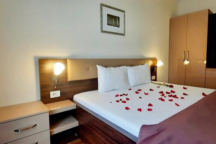 Room 30 of 74