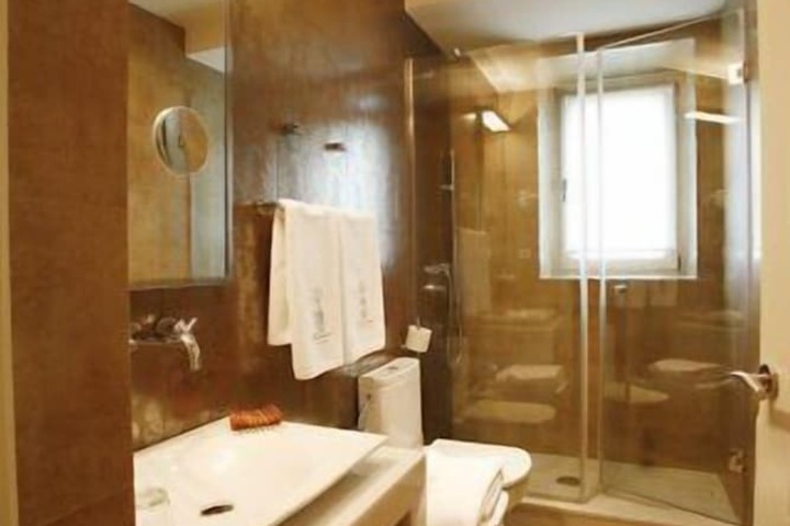 Bathroom Interior Photo