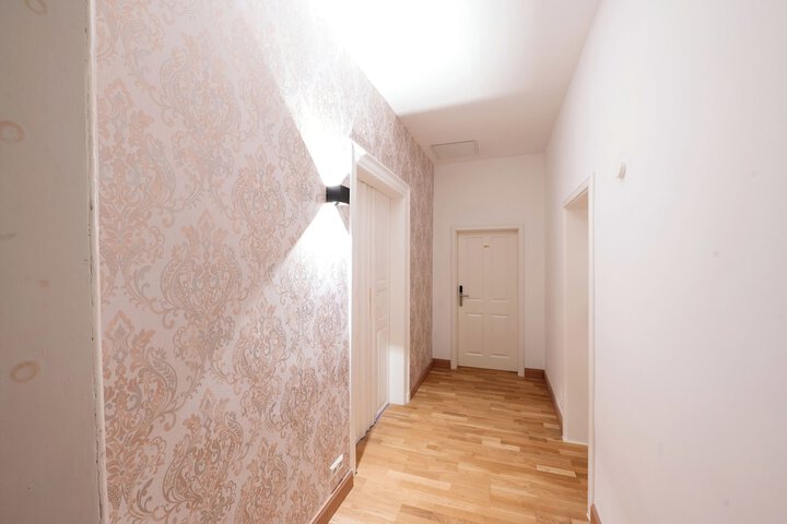 Ballroom/Hall 52 of 58