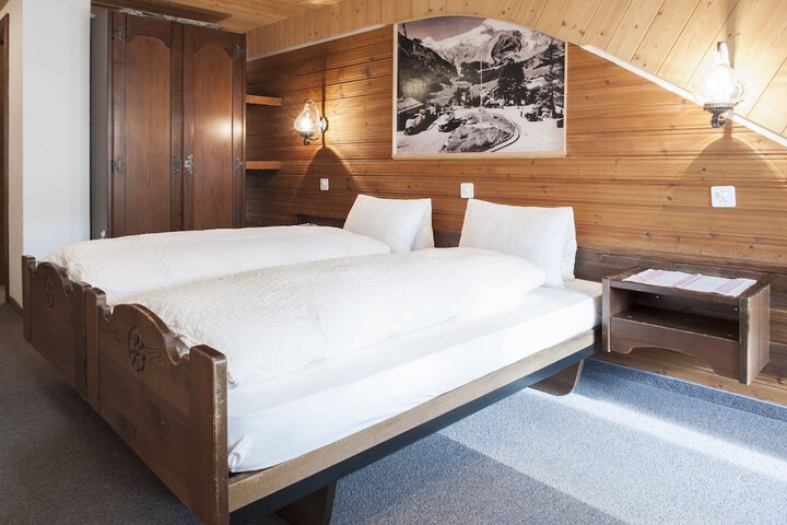 Room 10 of 53