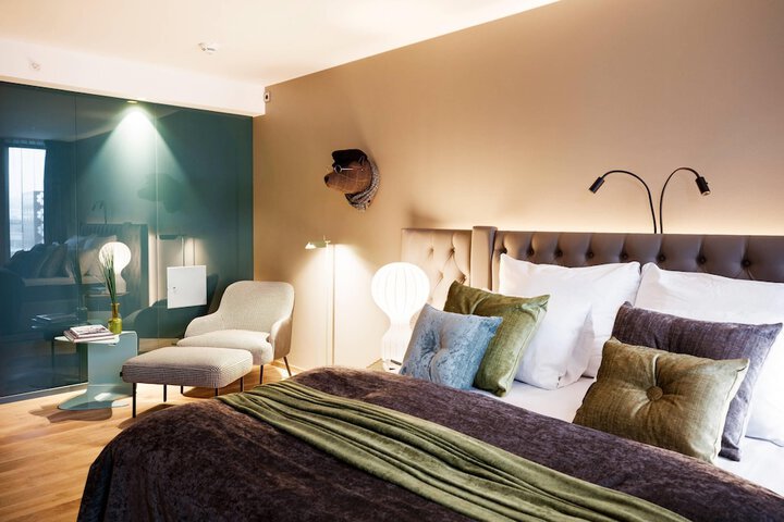 Room 45 of 107