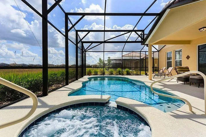 Pool 11 of 16