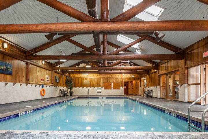 Hotel with Pool