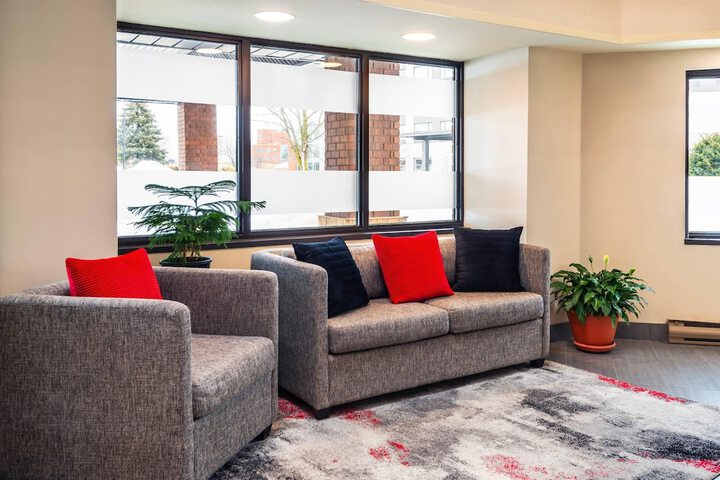 Guest Lobby