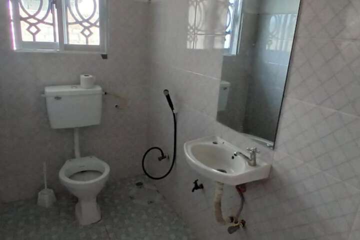 Room 16 of 37