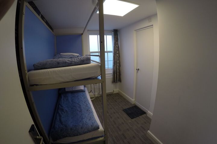 Room 6 of 55