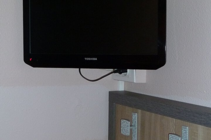 Room 15 of 37