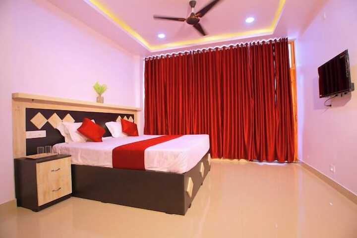 Room 3 of 19