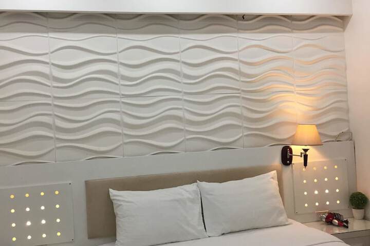 Room 16 of 22