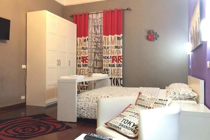 Room 14 of 27