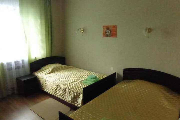 Room 12 of 13