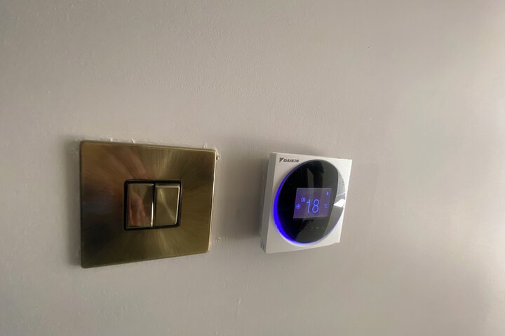 Room 7 of 37