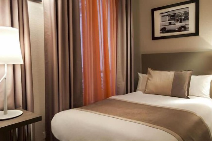 Room 7 of 40