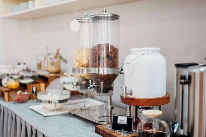 Breakfast/Coffee Service 92 of 103