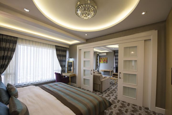Room 21 of 43